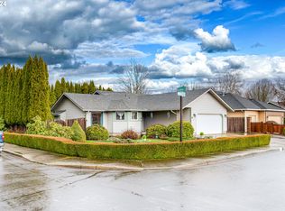 873 Belair Dr, Eugene, OR 97404