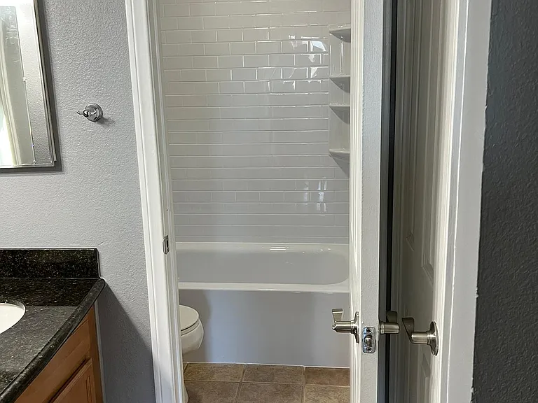 3030 Suncrest Dr #212 — Photo 10