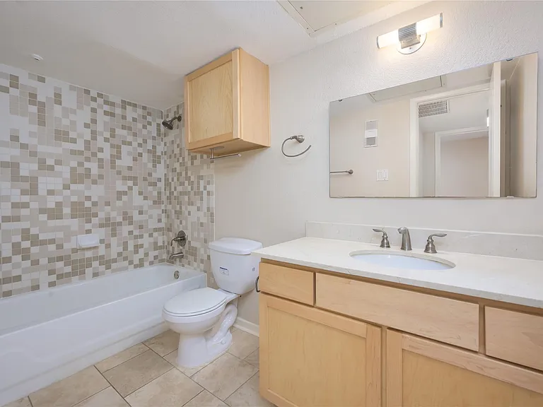 3204 Menchaca Rd #105 — Photo 12