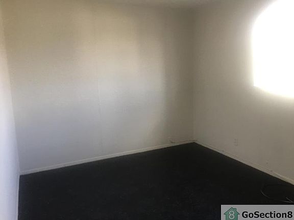 4th image of 211 Colleen Dr