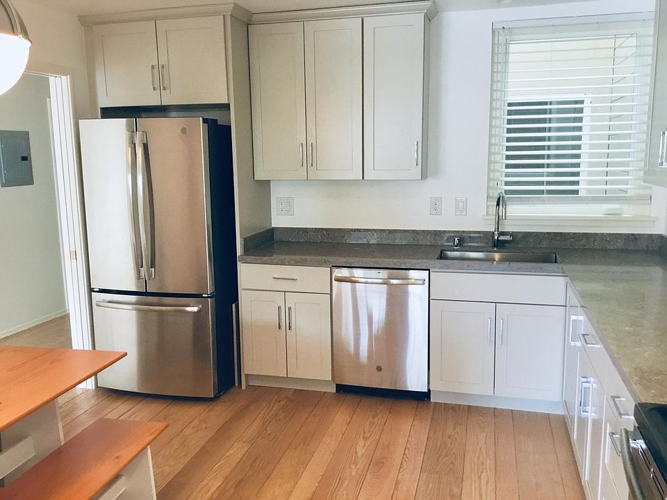 1st image of 1067 Francisco St