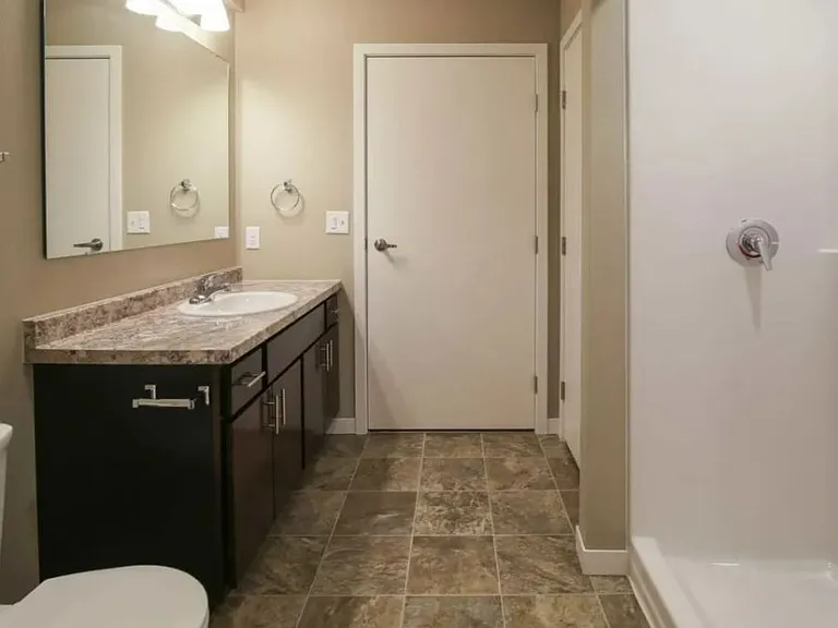 Veraway Apartments — Photo 28