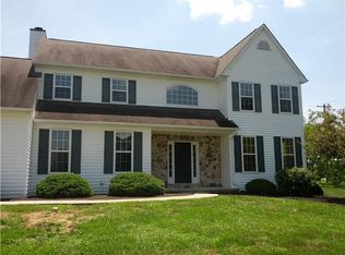 202 Joseph Rd, Oxford, PA 19363