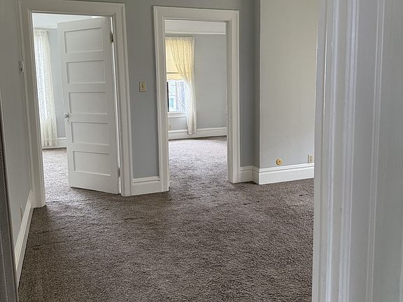 4th image of 215 Pacific Ave #C