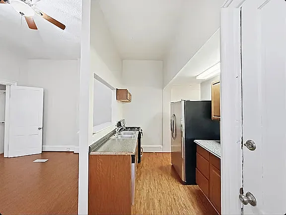 122 E University Avenue Unit 1 — Photo 3
