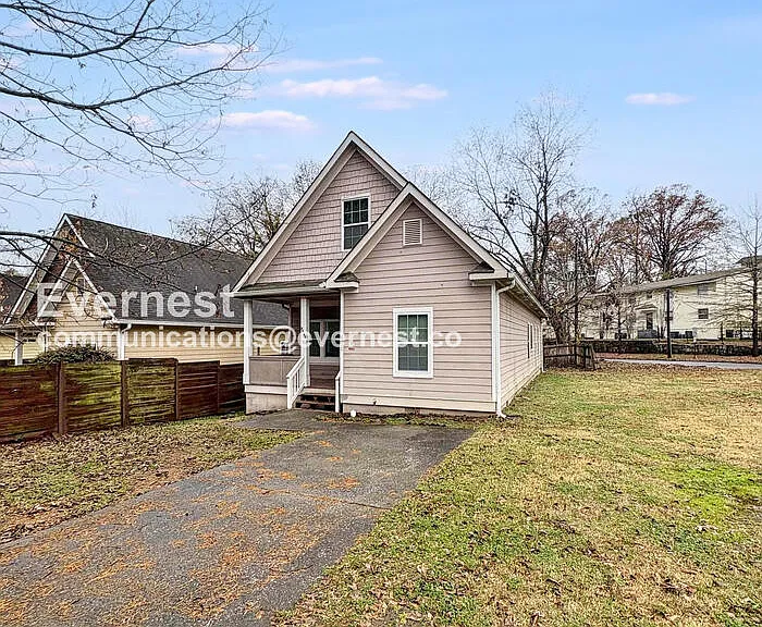2001 Chicago Ave NW — Photo 2