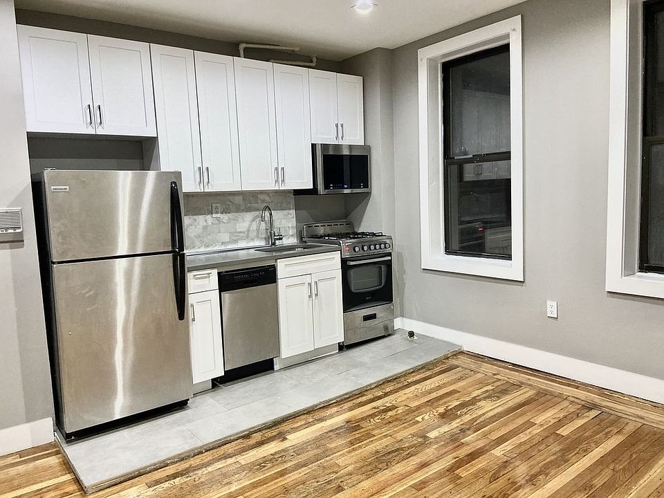 2nd image of 564 W 189th St APT 5B