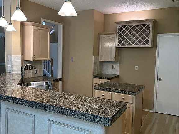5th image of 1677 Prescott Cir