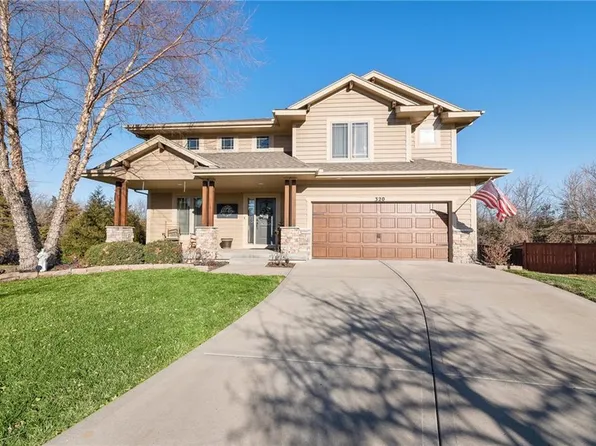 320 W Elizabeth St, Olathe, KS 66061