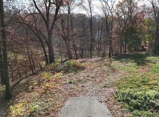 1098 Kingston Rd, Uniontown, OH 44685