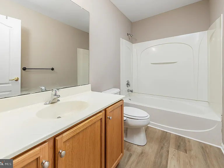 1085 Buckingham Dr — Photo 22