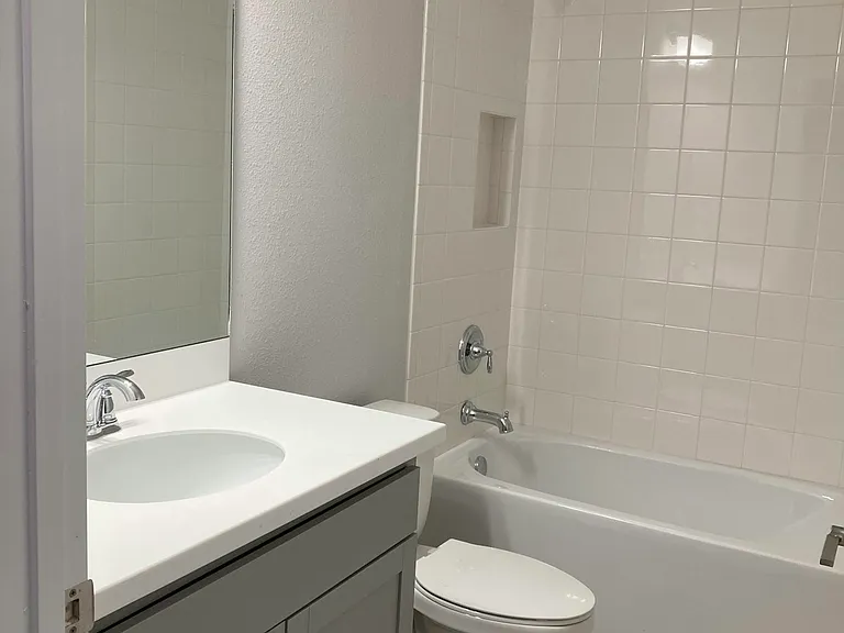 15333 Isla Palma Ln — Photo 25