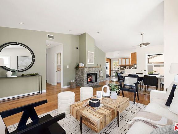 5th image of 11855 Beatrice St