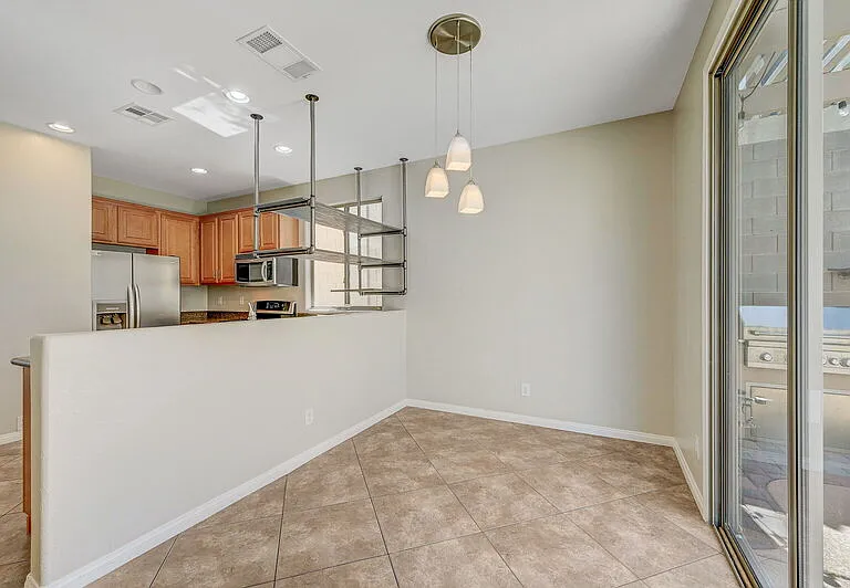 9152 Kentwell Ave — Photo 13
