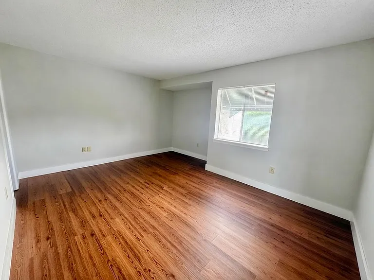 4115 S Semoran Blvd #10 — Photo 10
