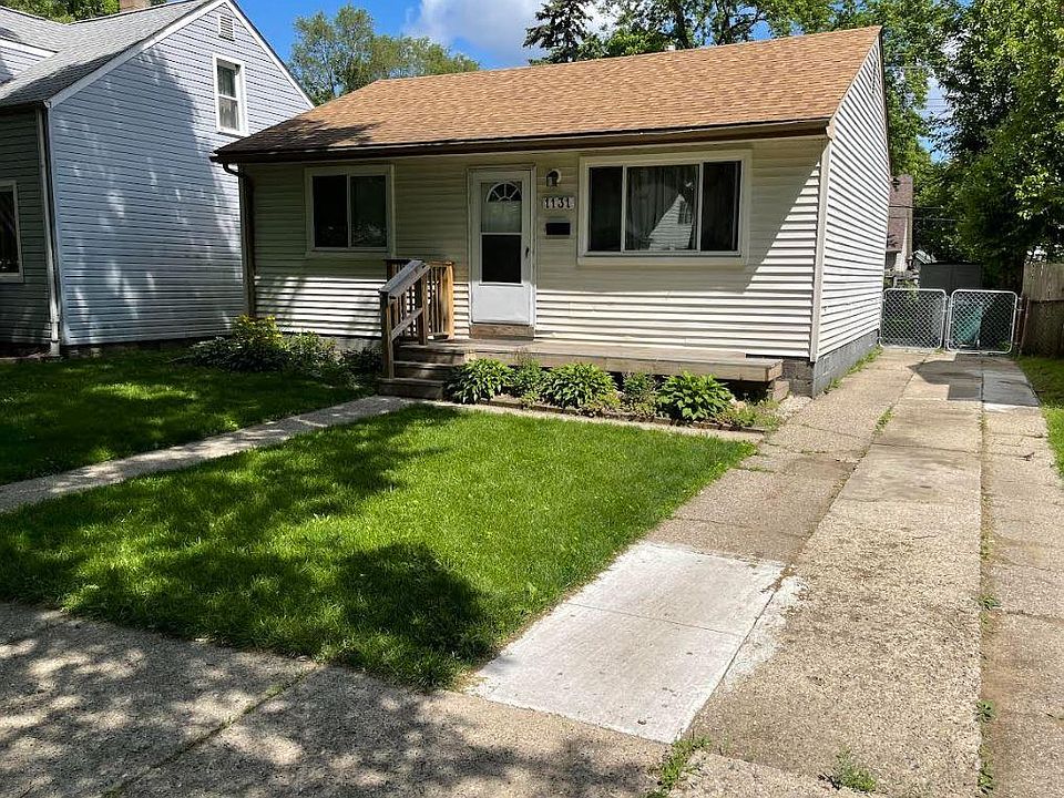 1st image of 1131 E Meyers Ave