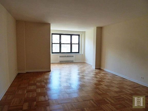 4th image of 1700 York Ave APT 6M