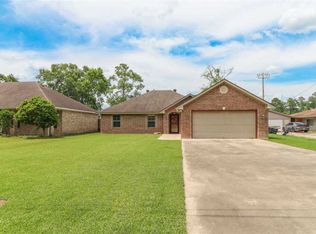 481 Reynolds Ln, Vidor, TX 77662