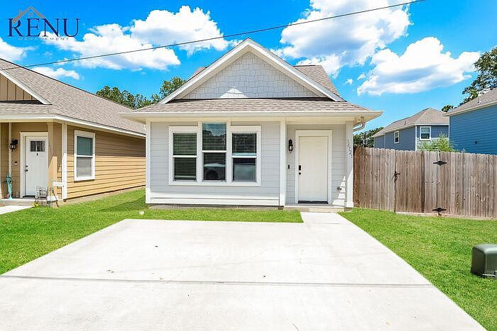 1st image of 16725 Meadowcroft