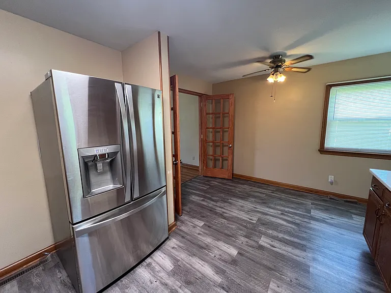 2332 Woodcrest Ave — Photo 6