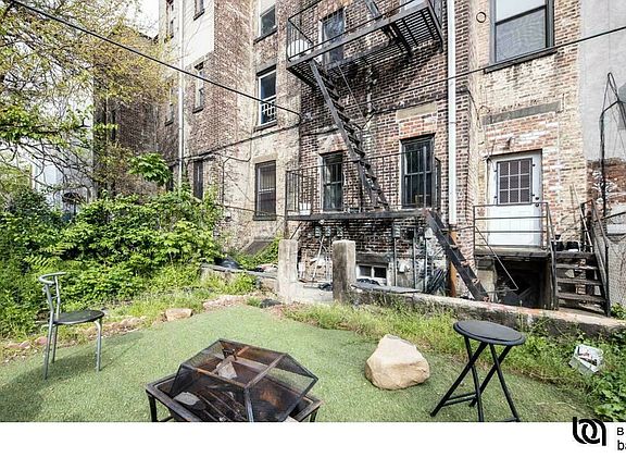 5th image of 309 Palmetto St APT 1R