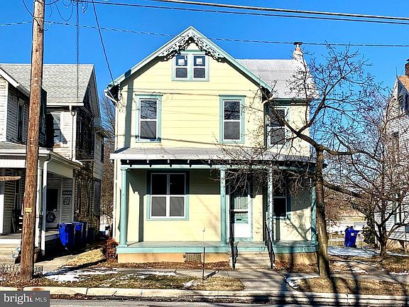 2nd image of 221 W Penn Ave