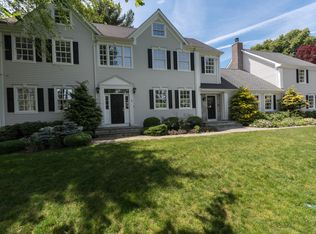 4 Beach Dr, Darien, CT 06820
