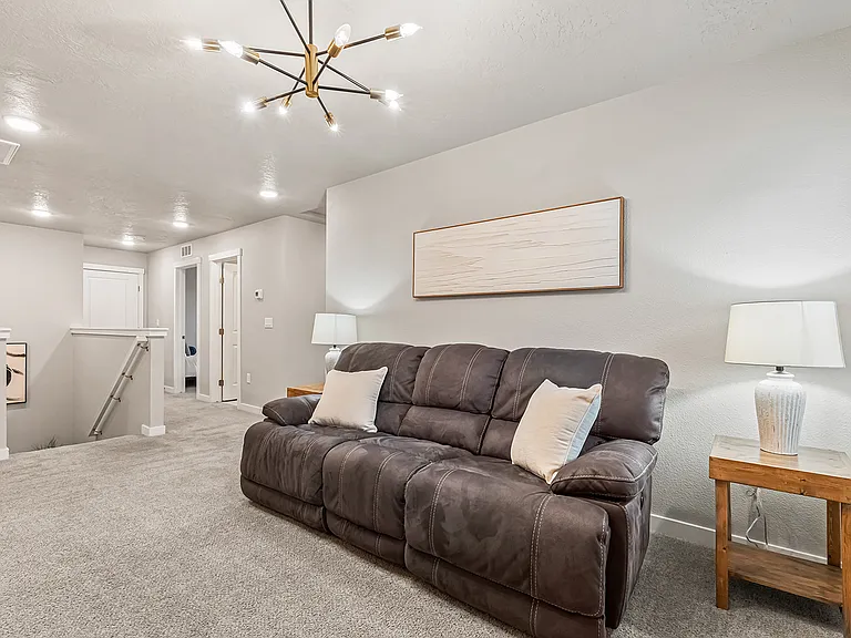 3882 E Berwick Dr — Photo 41