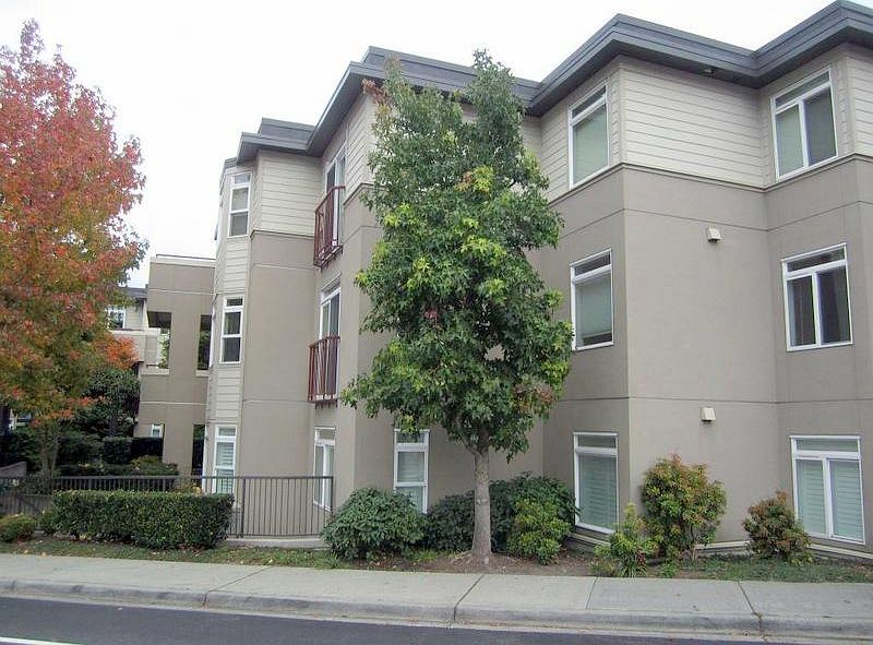 1st image of 102 State St S APT 104W