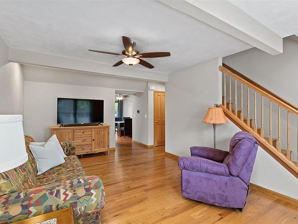 11845 Charlemagne Dr, Maryland Heights, MO 63043 Zillow