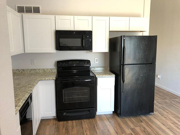 4th image of 5960 W Oregon Ave Unit 174