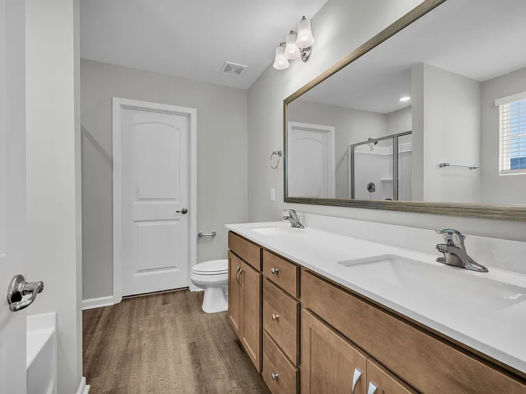 109 Fenway St — Photo 32