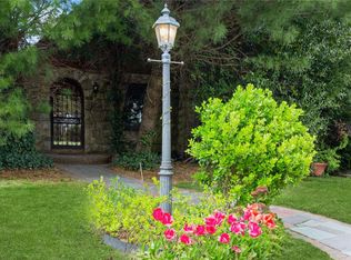 93 Huntington Rd, Garden City, NY 11530