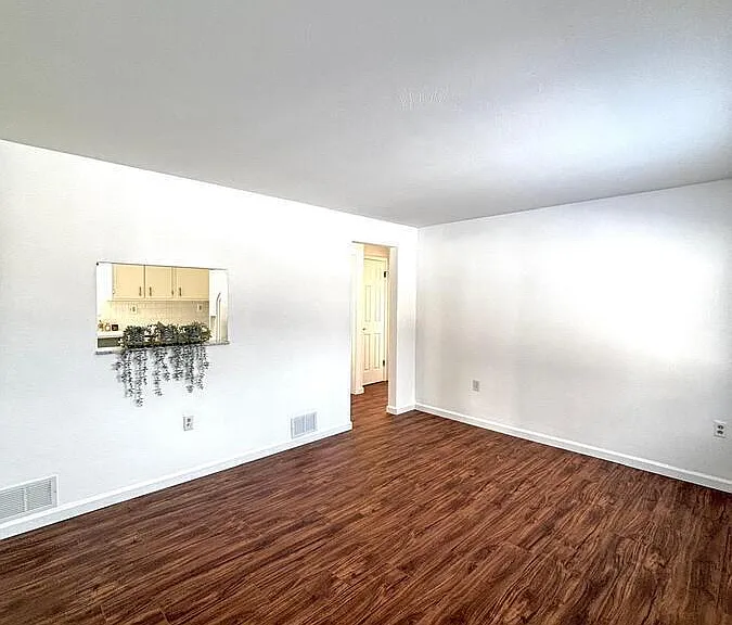 616 Lane Way — Photo 24