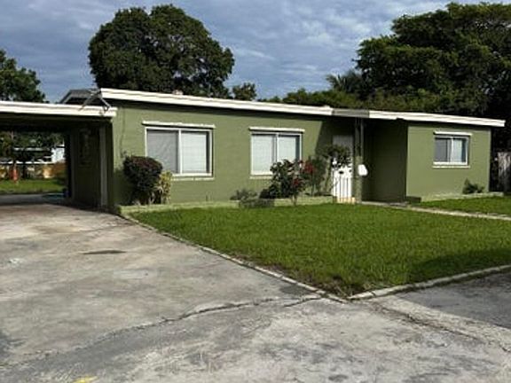 4th image of 2202 NE 3rd St