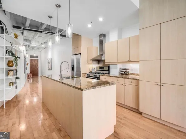805 Peachtree St NE Unit 413, Atlanta, GA 30308