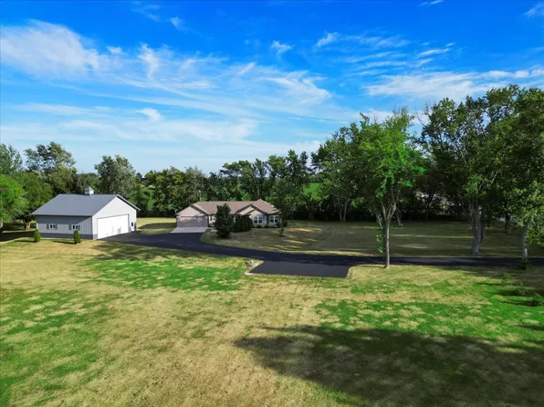 14N369 French Rd, Hampshire, IL 60140