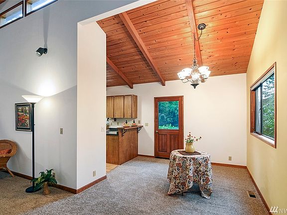 5th image of 4815 NE Lamms Ln