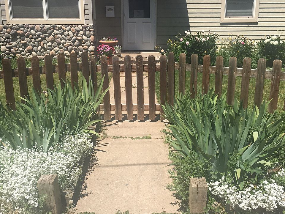 2nd image of 2809 Junction St