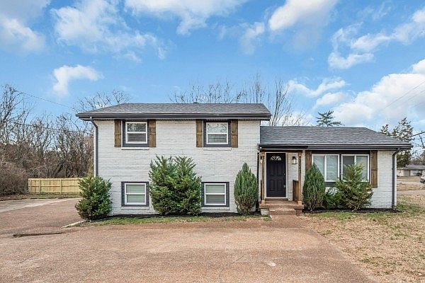 1st image of 3047 Richmond Hill Dr
