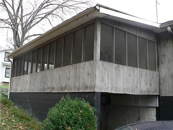 2nd image of 313 Andrews Ave