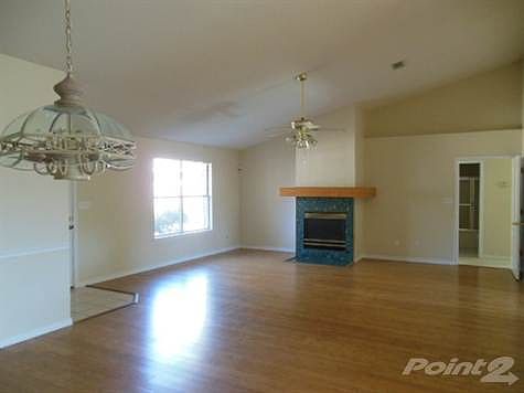 5th image of 2217 Valle Escondido Dr