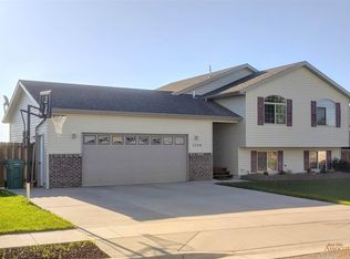 3334 Wesson Rd, Rapid City, SD 57703