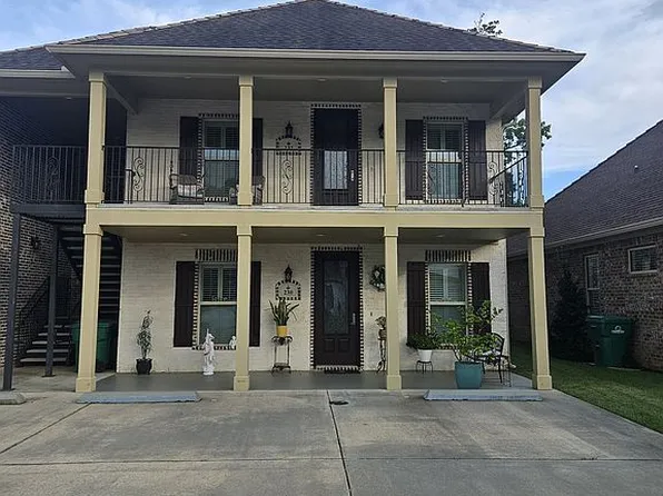232 Fairway Villas Cir, Diamondhead, MS 39525