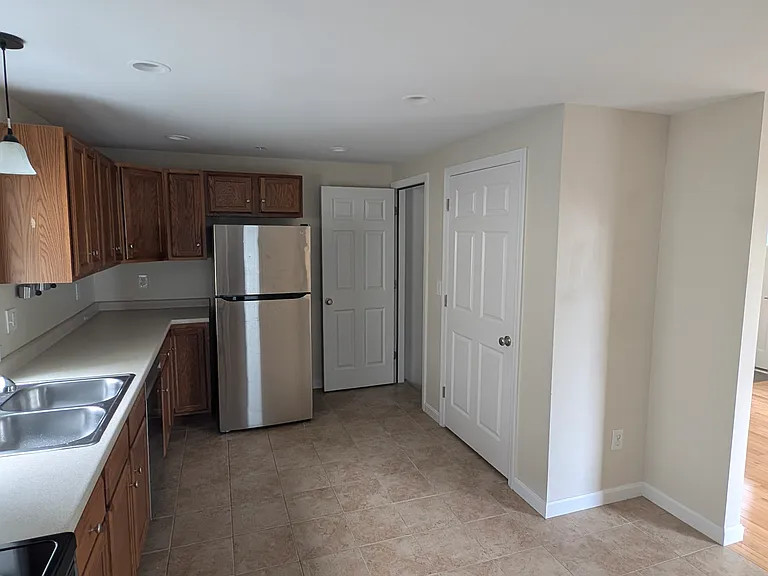 30 Knight St #1 — Photo 15