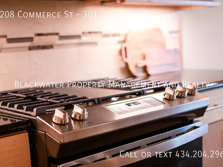 1208 Commerce St #301 — Photo 104