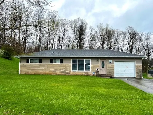 1524 W Memorial Dr, Connersville, IN 47331