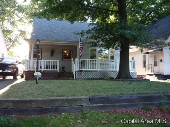 2225 S 10th St, Springfield, IL 62703