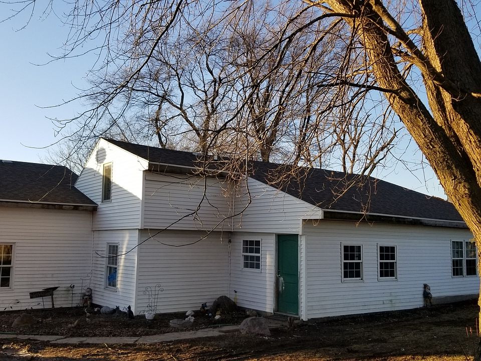 1st image of 905 N Somonauk Rd