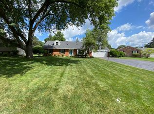 4340 Appletree Ln, Lansing, MI 48917